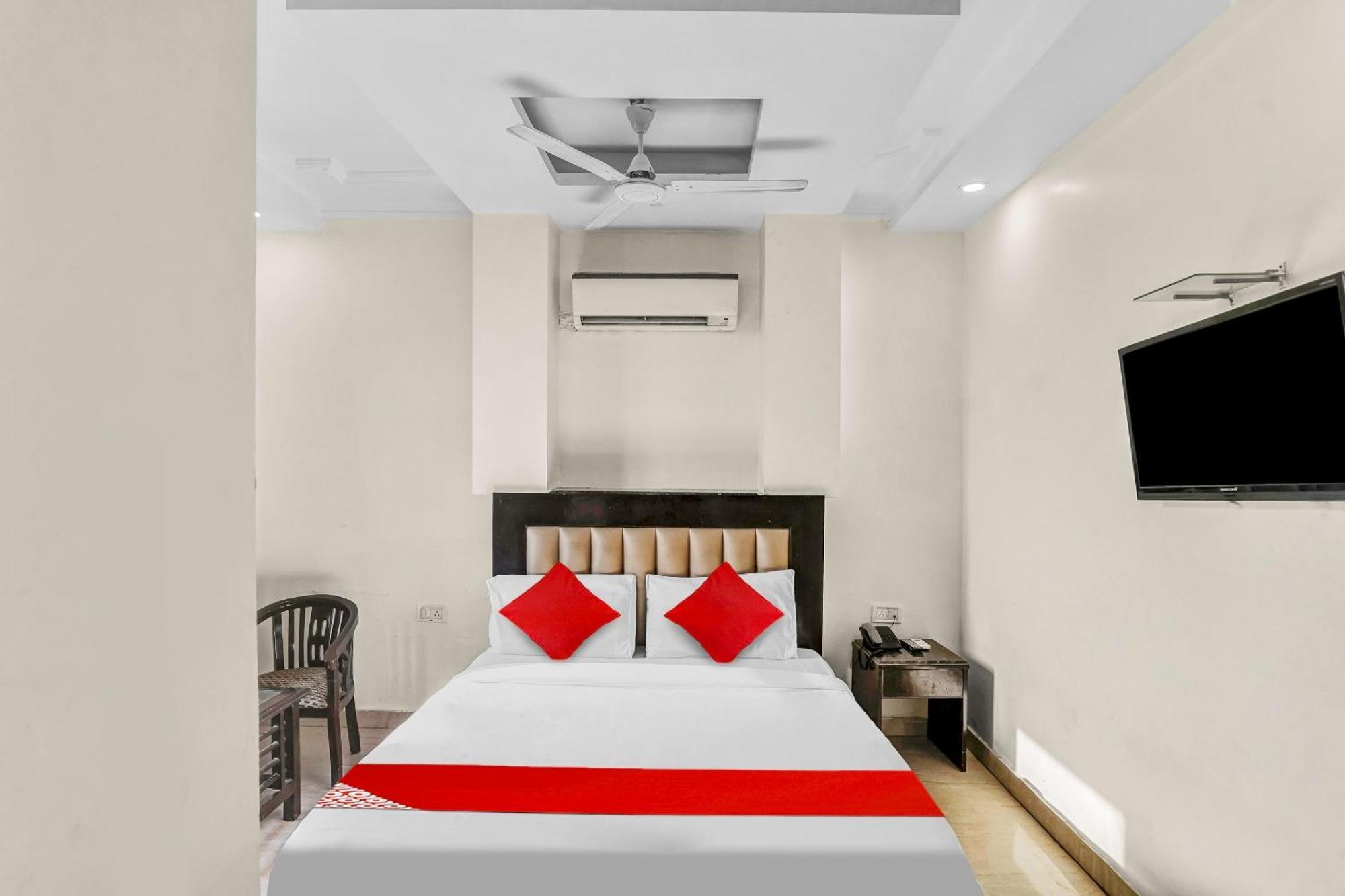 Hotel O Delhi Empire New Delhi Exteriör bild
