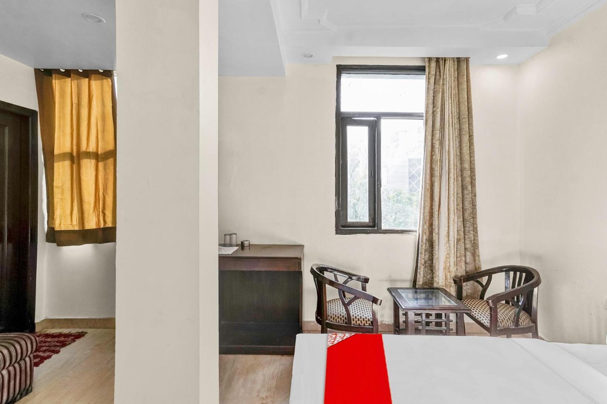 Hotel O Delhi Empire New Delhi Exteriör bild