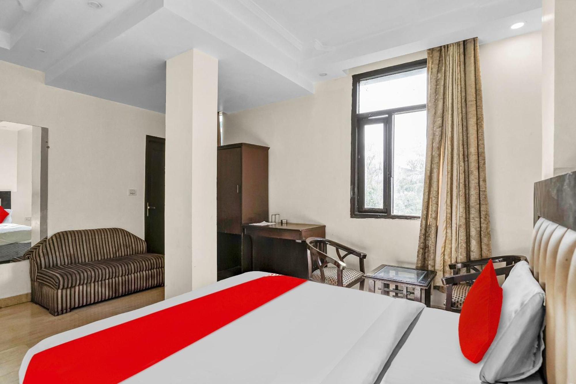 Hotel O Delhi Empire New Delhi Exteriör bild