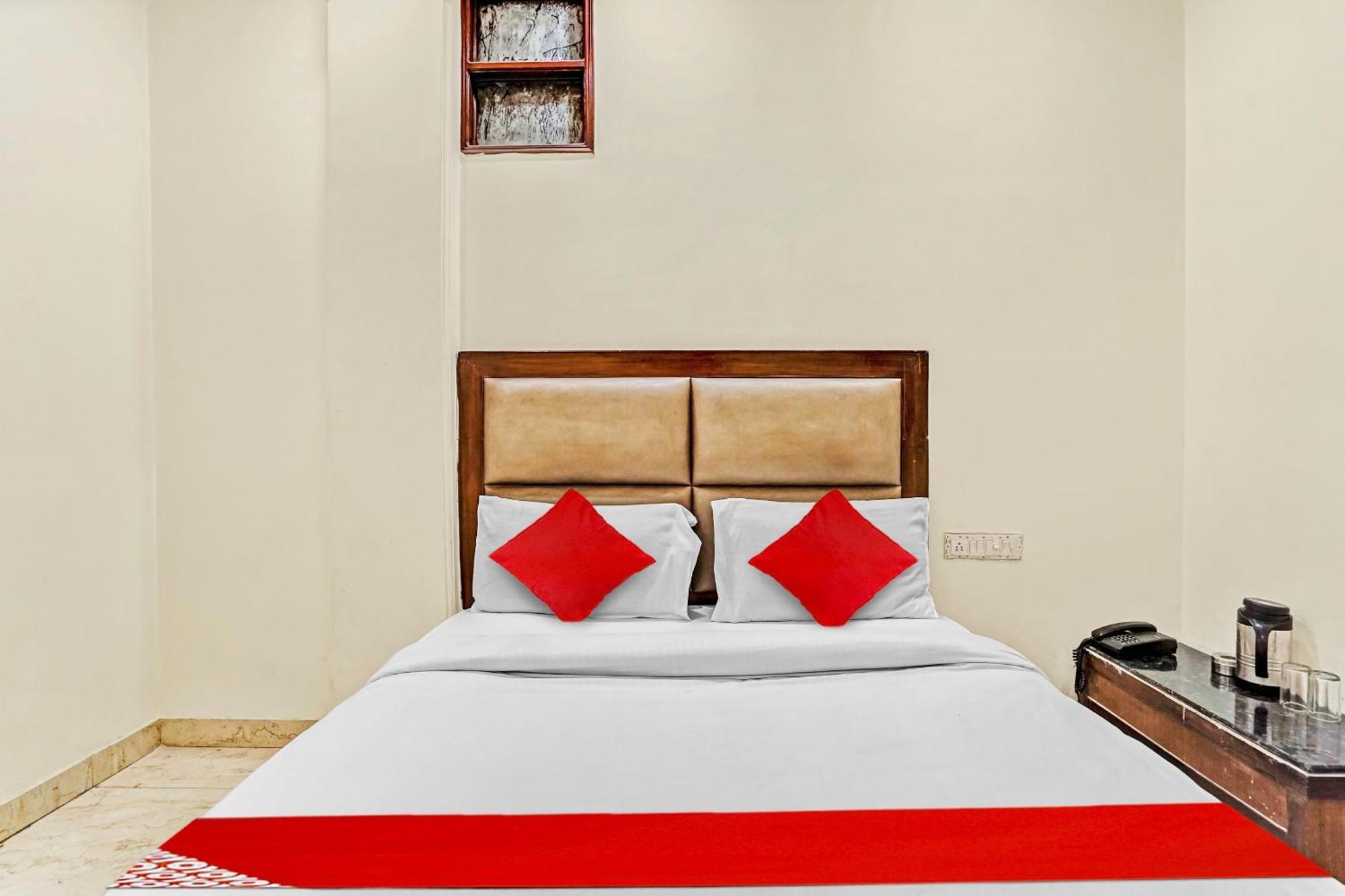 Hotel O Delhi Empire New Delhi Exteriör bild